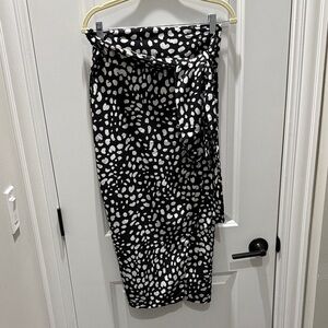 Lulu's Black and White Spot Tie-Waist Midi Skirt